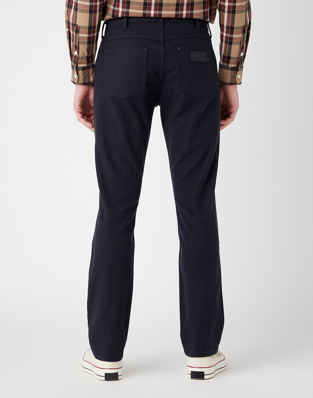 WRANGLER GREENSBORO MĘSKIE SPODNIE MATERIAŁOWE MATERIAŁ BLACK 112341455 W15Q011936