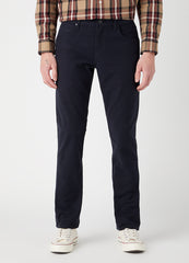 WRANGLER GREENSBORO MĘSKIE SPODNIE MATERIAŁOWE MATERIAŁ BLACK 112341455 W15Q011936