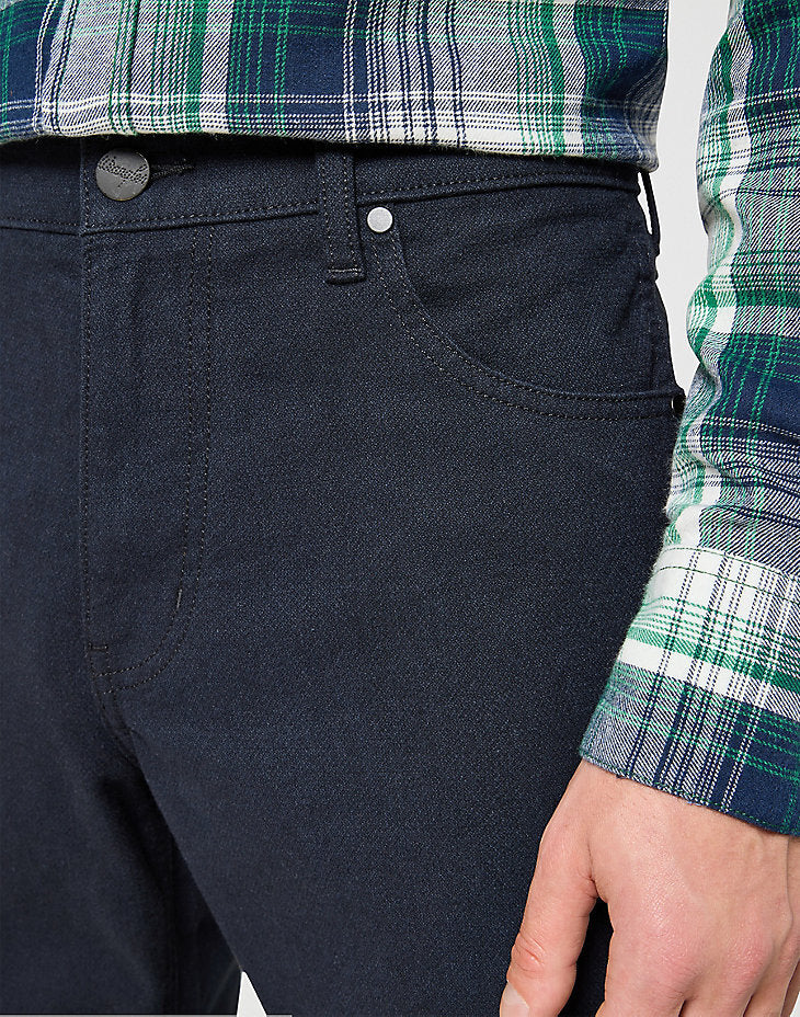 WRANGLER GREENSBORO MĘSKIE SPODNIE MATERIAŁOWE MATERIAŁ CHINO DARK NAVY 112358043 W15Q017344