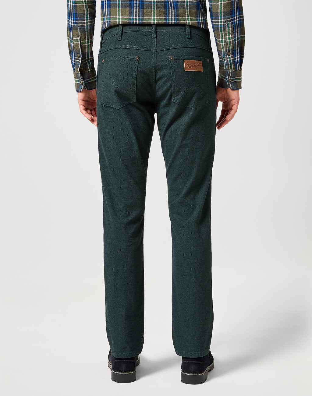 WRANGLER GREENSBORO MĘSKIE SPODNIE MATERIAŁOWE MATERIAŁ CHINO SCARAB 112358920 W15Q008868