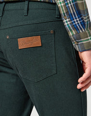 WRANGLER GREENSBORO MĘSKIE SPODNIE MATERIAŁOWE MATERIAŁ CHINO SCARAB 112358920 W15Q008868
