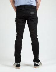 WRANGLER LARSTON MĘSKIE SPODNIE JEANSOWE BACK TO BLACK W18SHPP40 112319117