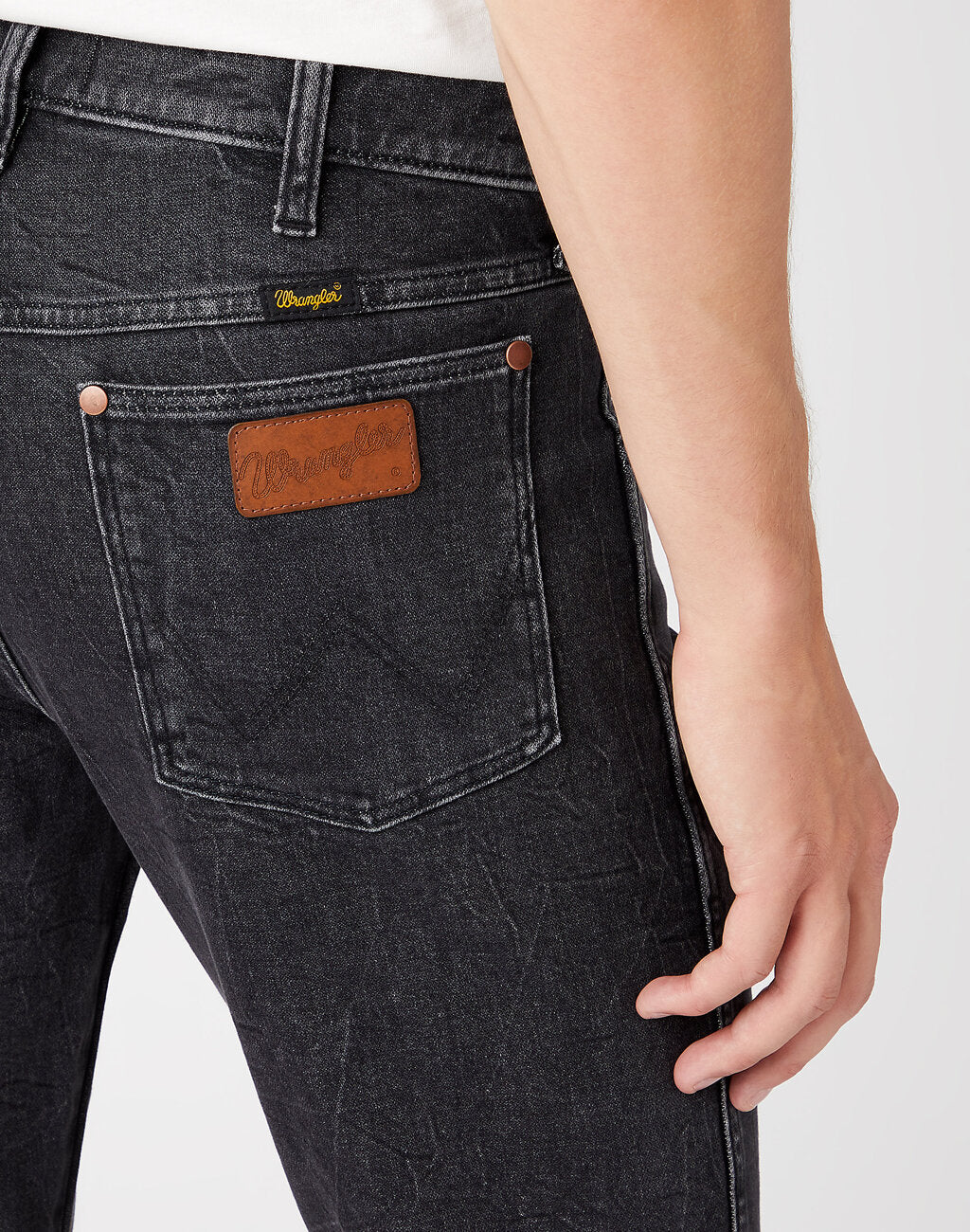 WRANGLER LARSTON MĘSKIE SPODNIE JEANSOWE JEANS DŻINSY BLACK LIGHTNING W18S8930A 112145861
