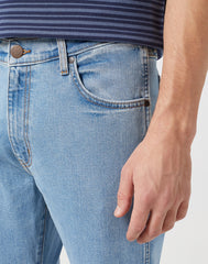 WRANGLER LARSTON MĘSKIE SPODNIE JEANSOWE JEANSY DŻINSY GOOD VIBES 112350666 W18S016839