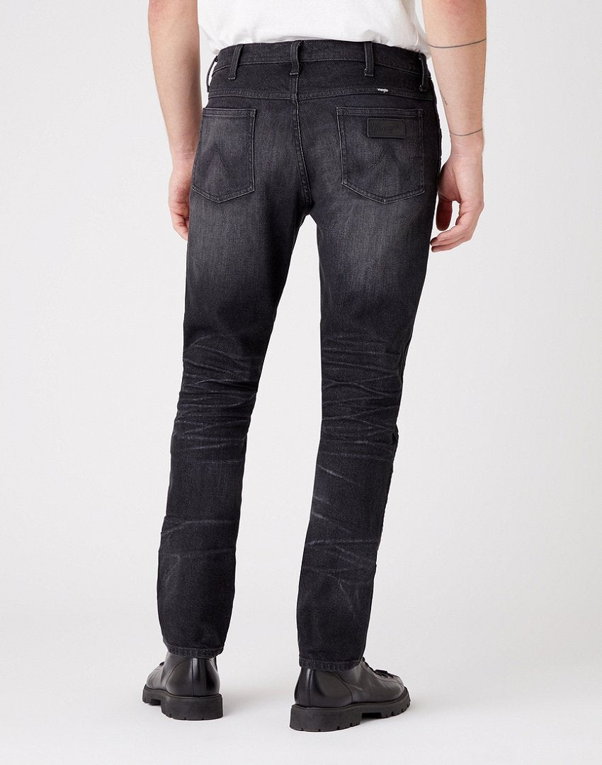 WRANGLER LARSTON MĘSKIE SPODNIE JEANSOWE LEGENDS W18S8966R 112145862