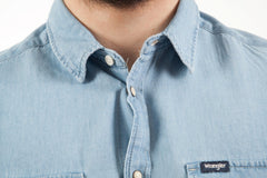 WRANGLER LS DENIM SHIRT MĘSKA KOSZULA JEANSOWA LOGO LIGHT INDIGO W5M7C3X4E 112130235