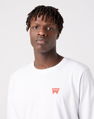 WRANGLER LS SIGN OFF TEE MĘSKA KOSZULKA Z DŁUGIM RĘKAWEM LOGO WHITE W70KD3989 112320268
