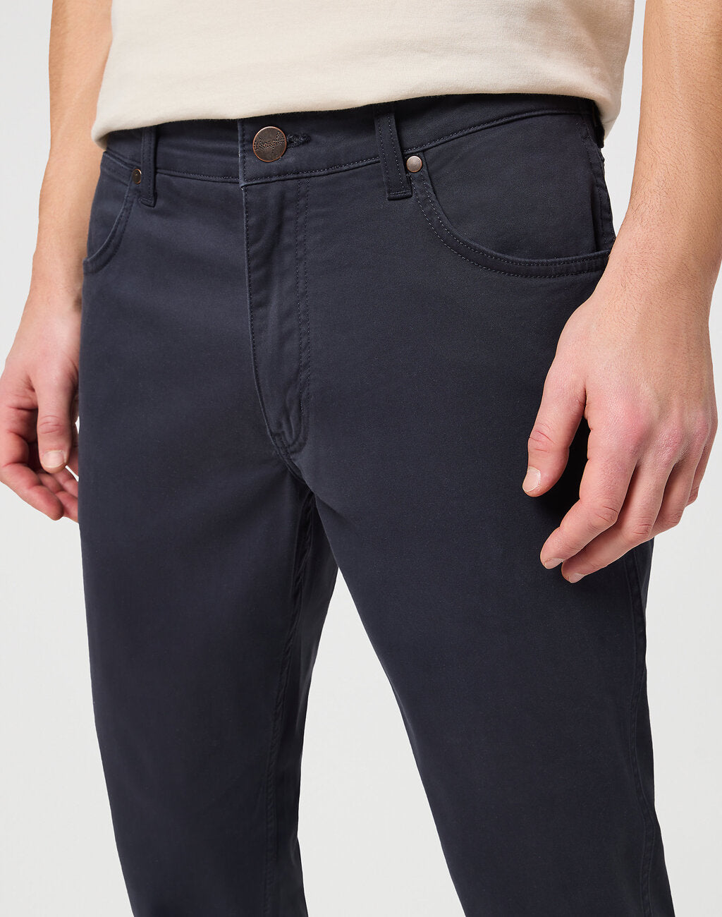 WRANGLER MĘSKIE SPODNIE JEANSOWE GREENSBORO DARK NAVY 112353072 W15Q018200