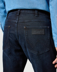 WRANGLER MĘSKIE SPODNIE JEANSOWE GREENSBORO DEEP BLUE BLACK 112355019 W15Q017421