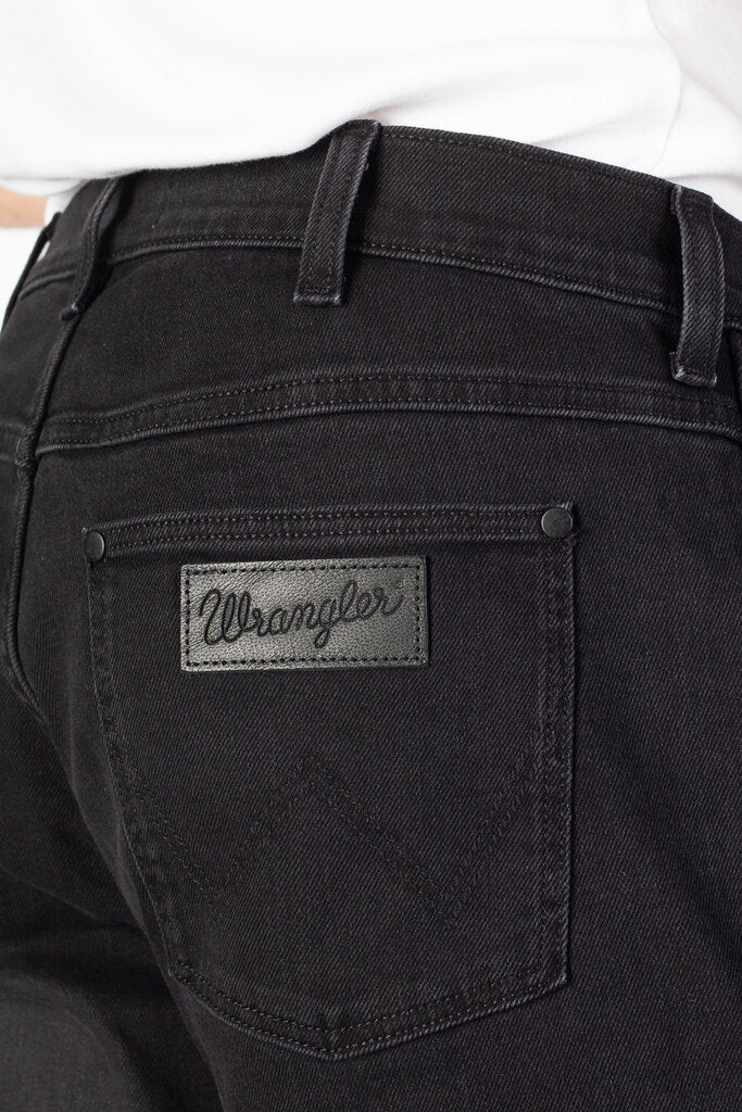 WRANGLER MĘSKIE SPODNIE JEANSOWE GREENSBORO PRESSURE 112339307 W15Q015079