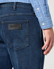 WRANGLER MĘSKIE SPODNIE JEANSOWE HORIZON DZWONY ONYX WASH 112356834 W110008838