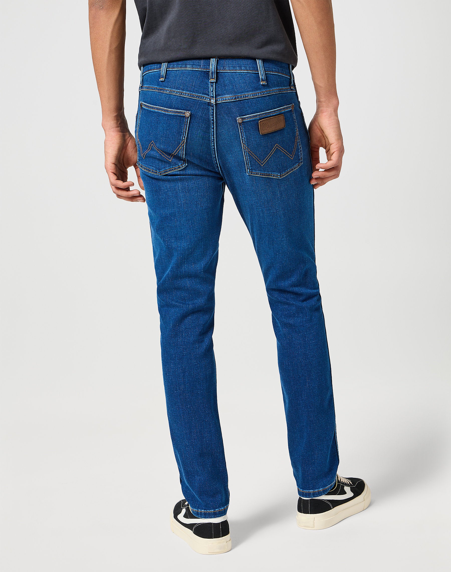 WRANGLER MĘSKIE SPODNIE JEANSOWE LARSTON INDIGO WAVES 112356817 W18S008808