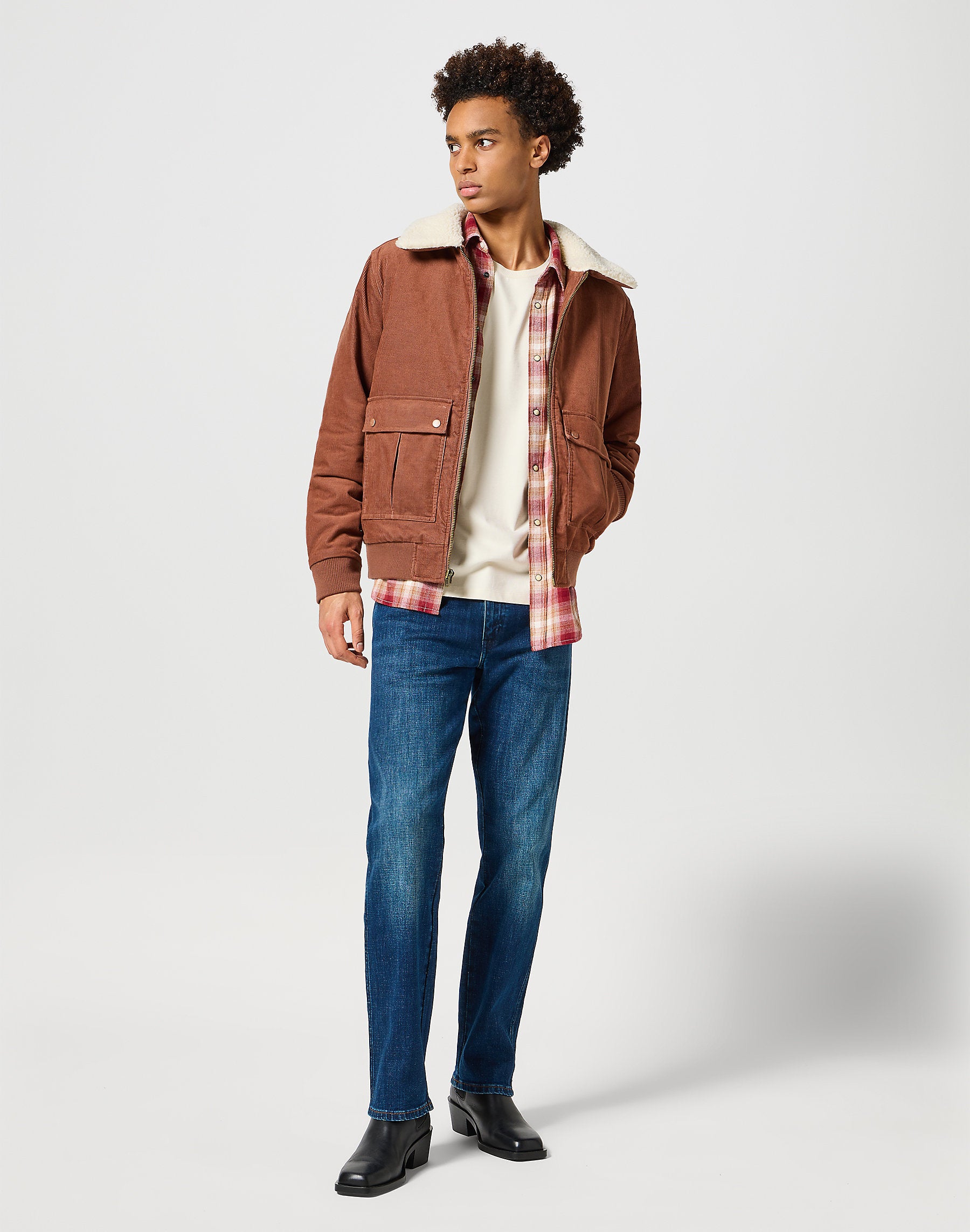 WRANGLER MĘSKIE SPODNIE JEANSOWE TEXAS AZURE FADE 112356864 W121017435