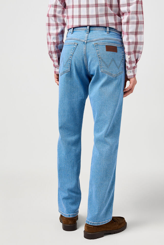 WRANGLER MĘSKIE SPODNIE JEANSOWE TEXAS SKYLINE SPLASH 112362344