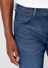 WRANGLER MĘSKIE SPODNIE JEANSOWE WRANGLER GREENSBORO BLUE ARCADE W15QYL31Q 112145844