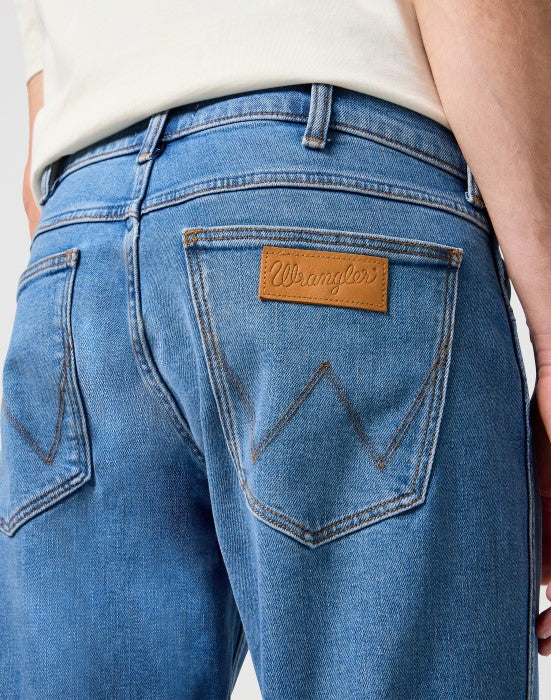 WRANGLER MĘSKIE SPODNIE JEANSOWE WRANGLER GREENSBORO NEW FAVORITE 112322662