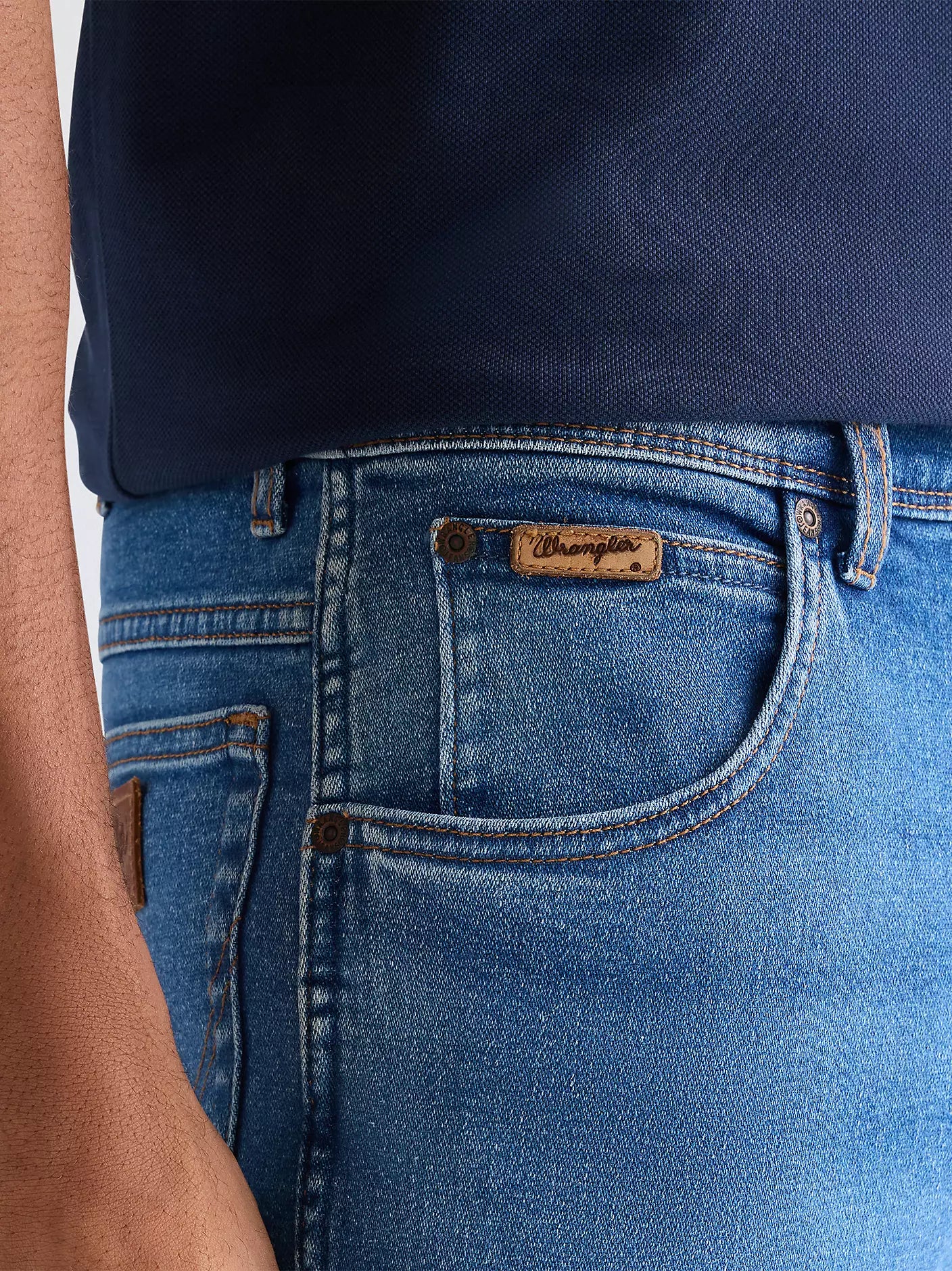 WRANGLER MĘSKIE SPODNIE JEANSOWE WRANGLER TEXAS SLIM RIDGE WASH 112358218