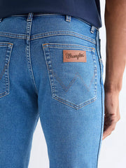 WRANGLER MĘSKIE SPODNIE JEANSOWE WRANGLER TEXAS SLIM RIDGE WASH 112358218