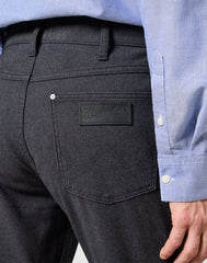 WRANGLER MĘSKIE SPODNIE MATERIAŁOWE GREENSBORO CHARCOAL 112358042 W15Q014757