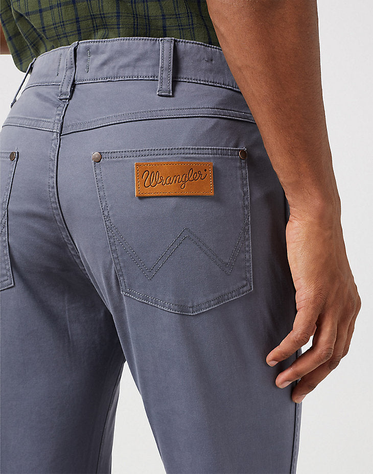 Męskie Spodnie Materiałowe Wrangler Larston Turbulence 112351260 W18S017990
