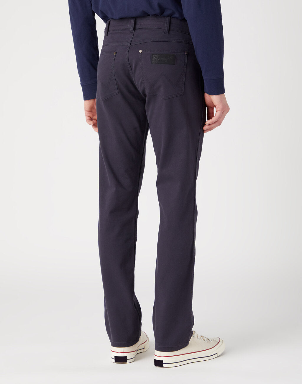 WRANGLER MESKIE SPODNIE MATERIAŁOWE MATERIAŁ GREENSBORO DARK NAVY W15QLNXAE
