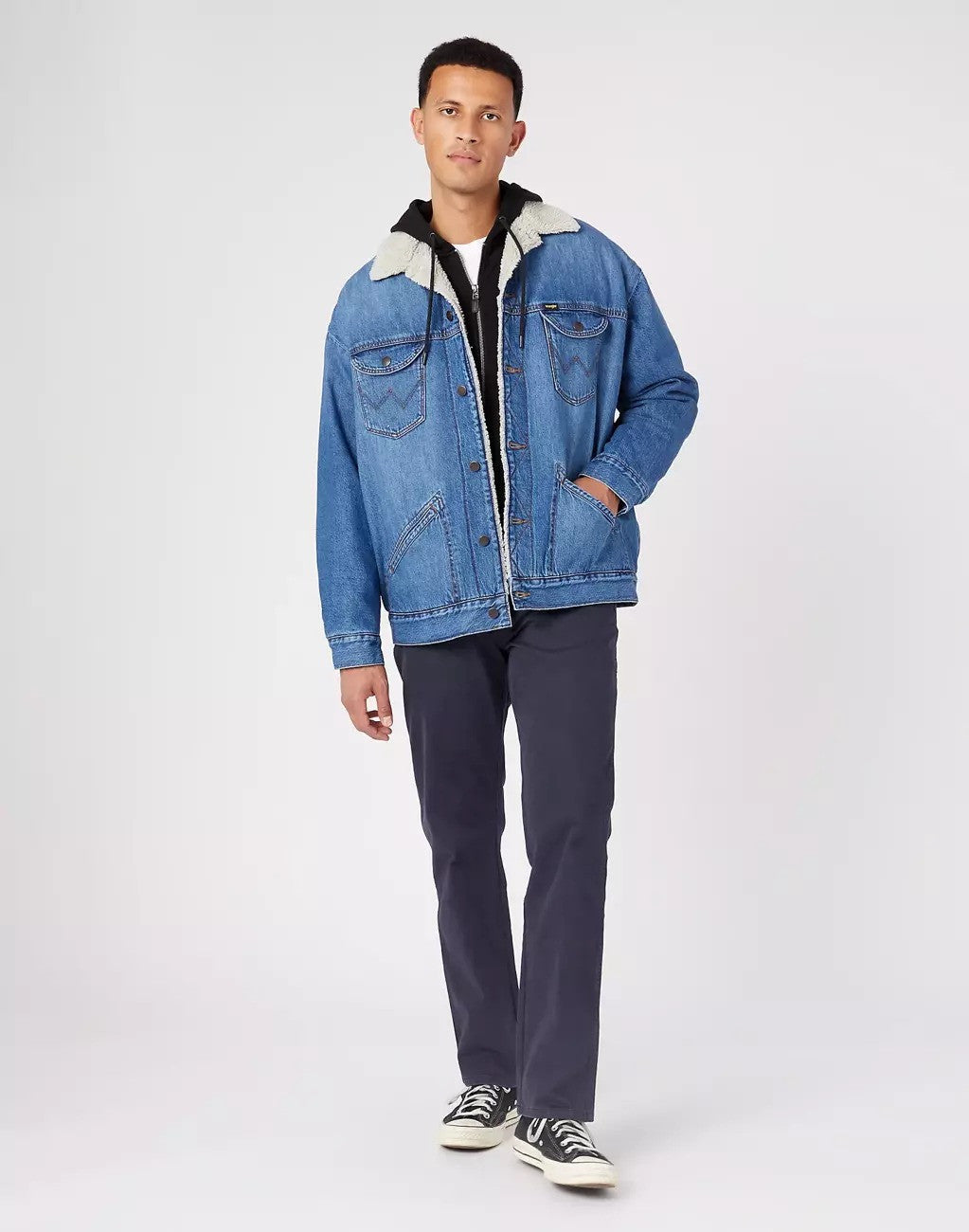 WRANGLER OVERSIZED SHERPA MĘSKA KURTKA JEANSOWA NEW FAVORITE W478LH21Y 112323627