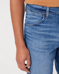 Wrangler River Męskie Spodnie Jeansowe Smoke Sea W17TYLZ71 112331074