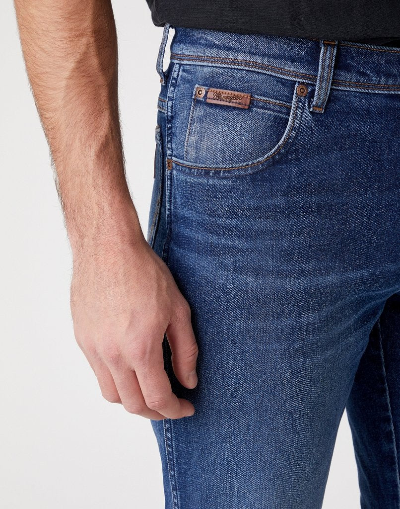 WRANGLER SPODNIE MĘSKIE TEXAS SLIM THE PRIME W12SU542R 112126520