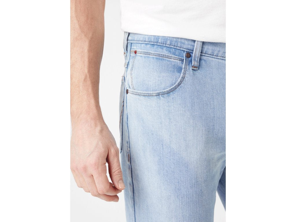 WRANGLER STRAIGHT MĘSKIE SPODNIE JEANSOWE JEANSY BLEACH W10TM6X9E 112126013