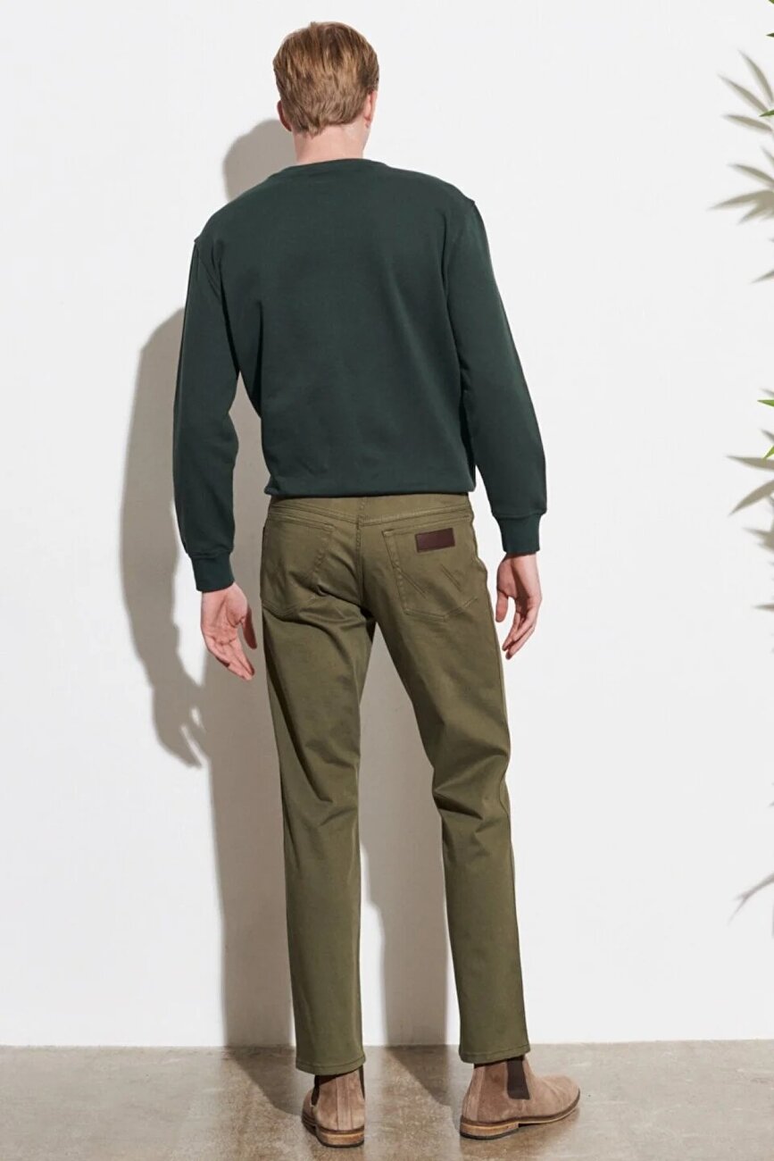 WRANGLER TEXAS MĘSKIE SPODNIE MATERIAŁOWE MILITARE GREEN W12193G40 112319292