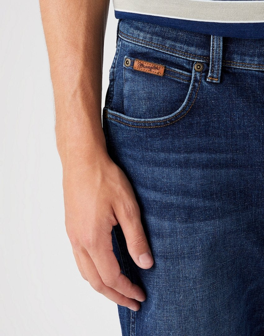 WRANGLER TEXAS SHORTS MĘSKIE SZORTY KRÓTKIE SPODENKI DARK WASH W11CCT30R 112145749