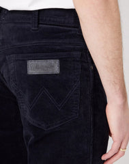 WRANGLER TEXAS SLIM MĘSKIE SPODNIE SZTRUKSOWE DARK NAVY W12SECXAE 112320130