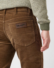 WRANGLER TEXAS SLIM MĘSKIE SPODNIE SZTRUKSOWE TEAK W12SEC455 112141149