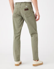 WRANGLER TEXAS STRETCH MĘSKIE SPODNIE MATERIAŁOWE SEA TURTLE W121Y6G31 112145776