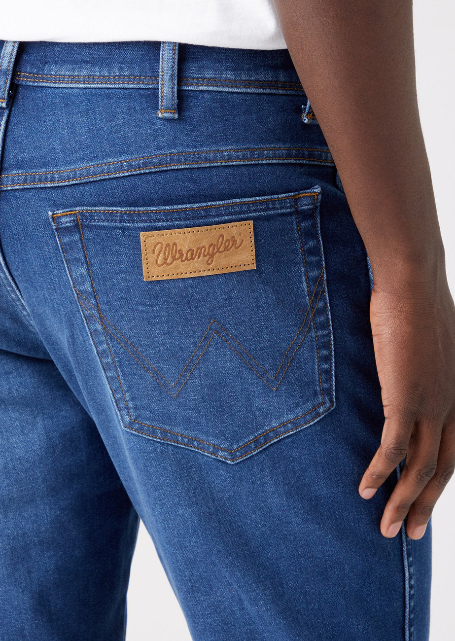 WRANGLER TEXAS TAPER MĘSKIE SPODNIE JEANSOWE LAST KISS W12T8626P 112320030
