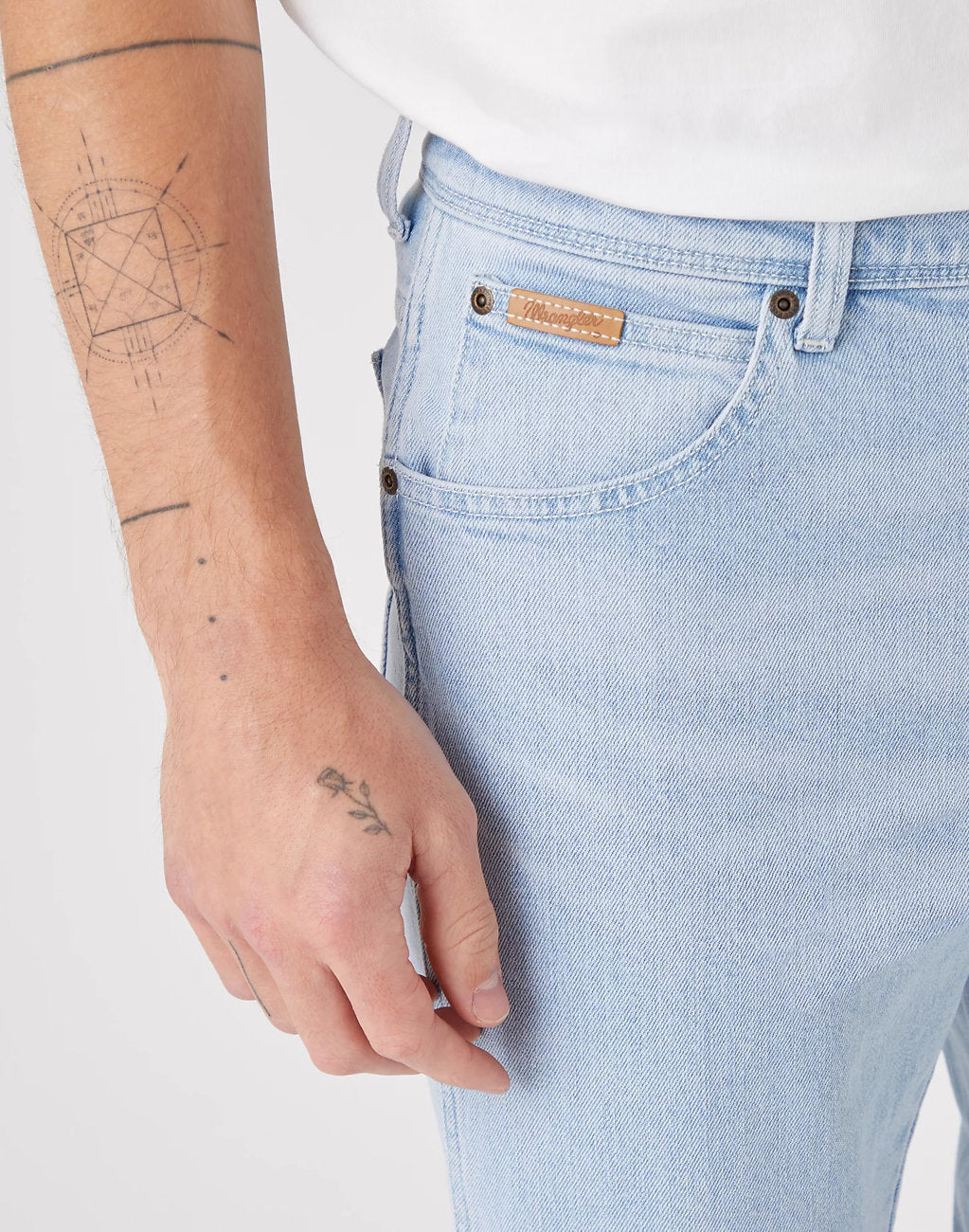 WRANGLER TEXAS TAPER MĘSKIE SPODNIE JEANSOWE WHITEWATER W12TJX31R 112145806